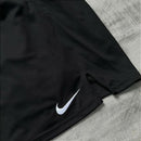 SHORT NIKE BORDADO TACTEL STANDARD FIT